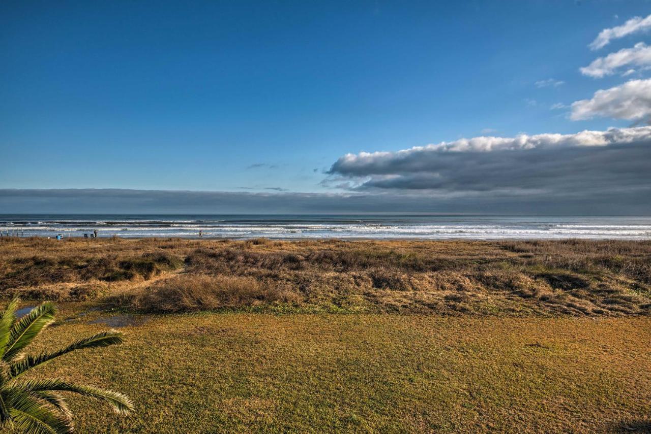 Galveston Beach House With Private Deck And Gulf Views Kültér fotó