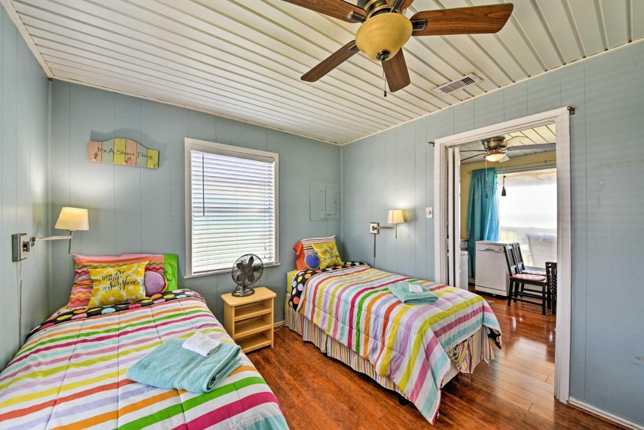 Galveston Beach House With Private Deck And Gulf Views Kültér fotó